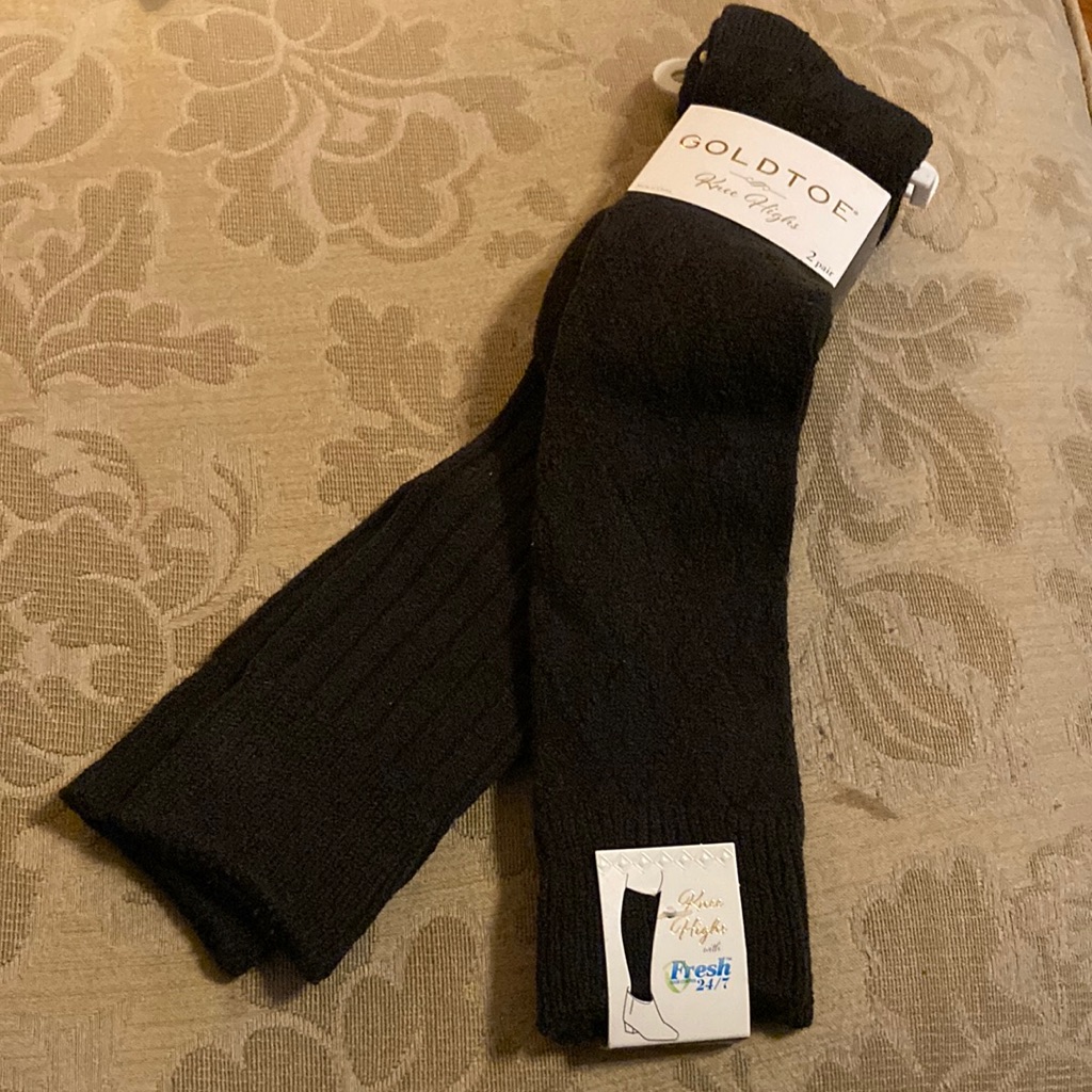 New In Package 2 Pair Ladies Goldtoe Brown Knee Highs. Shoe Size 6-9.